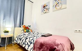Sharing Flats In Gotico